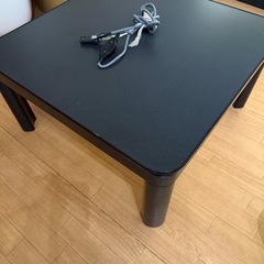 こたつテーブル
