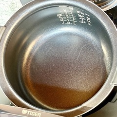 2025年製 タイガー「炊きたて」圧力IHジャー炊飯器 JPV-T100の画像