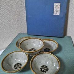 未使用　織部焼　美濃焼　小鉢５客　灰色、茶色の匠の色合い　直径10.8㎝ 美濃焼の画像