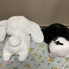 クロミちゃんとシナモンくんのぬいぐるみの画像