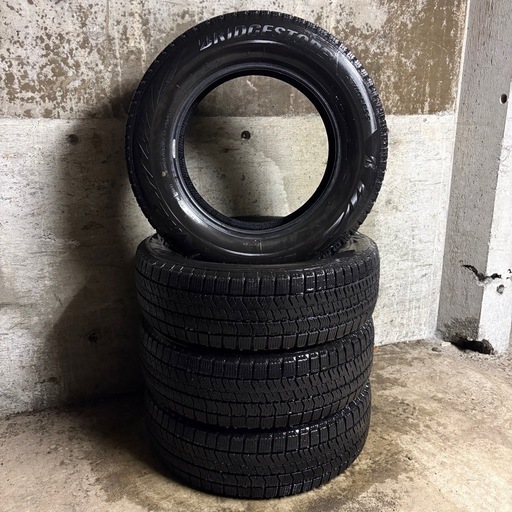 C-41 タイヤ 中古 BRIDGESTONE STUDLESS BLIZZAK VRX2 195/65R15 23年製