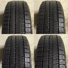 C-41 タイヤ 中古 BRIDGESTONE STUDLESS BLIZZAK VRX2 195/65R15 23年製の画像