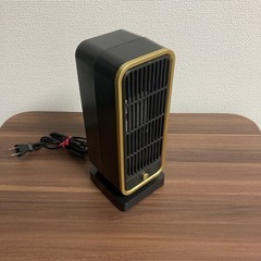 省エネ 小型セラミックファンヒーターの画像