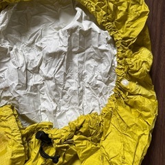 🟡黄色い🟡リュックカバー　の画像