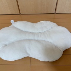 ベビー枕　抱っこクッションの画像