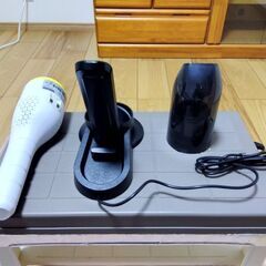 新品 ケルヒャー CVH 3 PLUS コードレスハンディクリーナー 白 掃除機 取説 付属品の画像