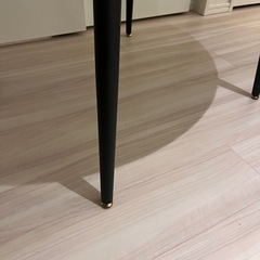 無料！　大理石　白　テーブルの画像