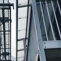 草刈り塗装波板交換など行います。 - 地元のお店