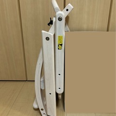 テーブル付きベビーチェア　ホワイトの画像