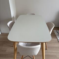 テーブル（150×85×75）＋ダイニングチェア4脚の画像