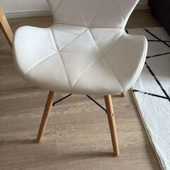 テーブル（150×85×75）＋ダイニングチェア4脚の画像