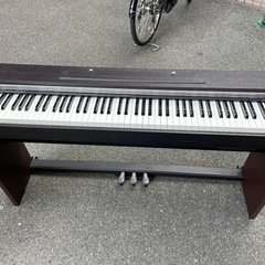 電子ピアノ　カシオ　px-700の画像