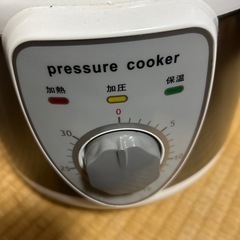 電気圧力鍋の画像