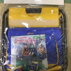 新品シート付クーラーボックスの画像