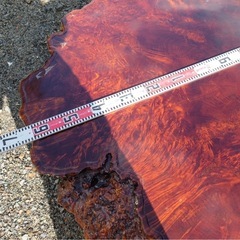 けやき？一枚板 机の画像