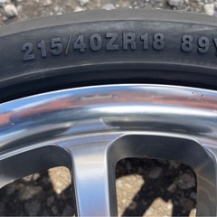 Carlsson製の18インチ多スポークホイールの画像