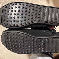 ミネトンカ　ハローキティー　21cmの画像