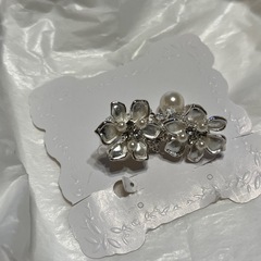 ANNAN WEDDING ティアラとイヤリングセットの画像