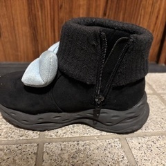 ショートブーツ　19cmの画像