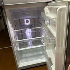 日立冷蔵庫の画像