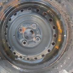 13インチスタッドレスタイヤ＆ホイールの画像