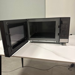 【美品】パナソニック NE-FL222-K（2022年製）メタルブラック フラット単機能レンジの画像