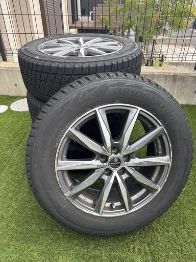 ホイール付きスタッドレスタイヤBLIZZAK DM-V2