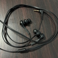 移動可新品4000円！普段使い用でしたらかなりお得オーディオテクニカ カナル型イヤホン ATH-CKS550 ブラックの画像