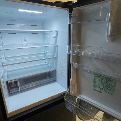 定価20万【店頭展示品】2025年製REFAGE冷凍冷蔵庫358L自動製氷　ヤマダ電機　配達無料！①