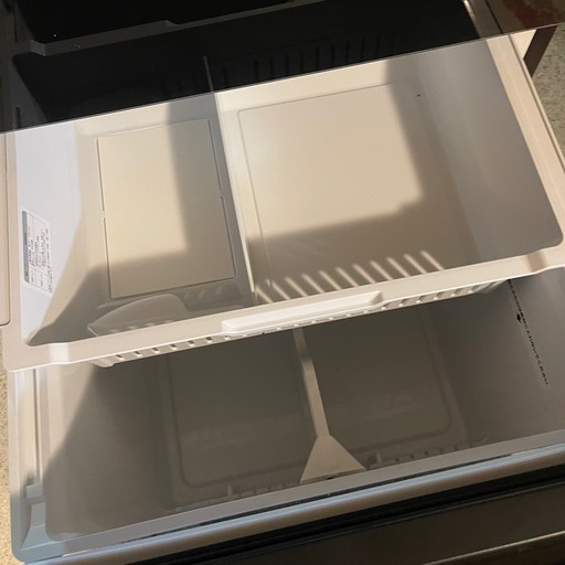 定価20万【店頭展示品】2025年製REFAGE冷凍冷蔵庫358L自動製氷　ヤマダ電機　配達無料！①