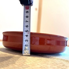 桔梗の花の模様の入った丸盆　合成漆器　の画像