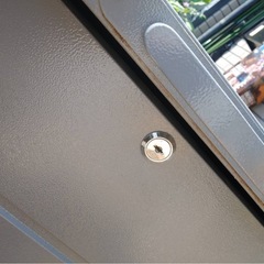 ベンチ式物置の画像