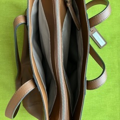 【美品】coto コト トートバッグ トート バッグ かばん ブラウン 革 茶色 収納 レザー ショルダーバッグ MIYABIYA ミヤビヤの画像