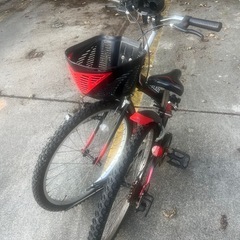 24インチ　高学年向けかな？😅　前後ブレーキ・ギアチェンジ・ホームセンターにて調整済み♪の画像