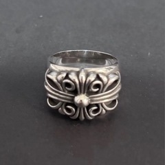 しるシルバーオーバルリングくろクロスの画像