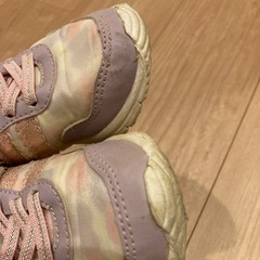 スニーカー　16㎝　ピンク紫の画像