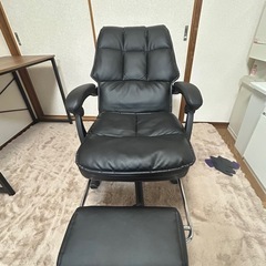 オフィスチェアの画像