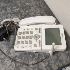 NTTの卓上高機能電話の画像