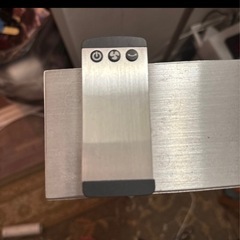 縦型扇風機　オシャレの画像