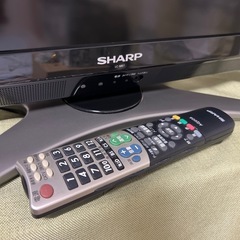 SHARP AQUOS 液晶カラーテレビ LC-32E7の画像