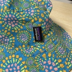 パタゴニア リバーシブル サンハット（キッズ 5Tサイズ）の画像