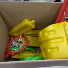 未確認　滑り台　ブランコ　バスケット　遊具の画像