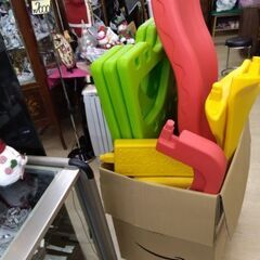 未確認　滑り台　ブランコ　バスケット　遊具の画像