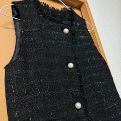 ツイードベストジレ　美品　パールボタンの画像