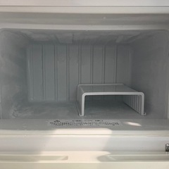 【✨動作良好！一人暮らし向け！✨】Abitelax 冷蔵庫 AR-100E（96L・2015年製）の画像