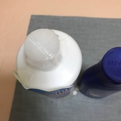 NIVEA Skin Milk 中古・モイスチャーエッセンス 500ml新品の画像
