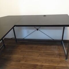 定価数万円　頑丈な パソコンデスク　たったの3千円ポッキリ　高級　学習机　テーブル　机　棚　パソコン　デスクの画像