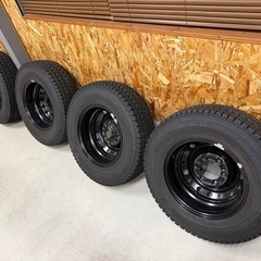 ハイエース純正ホイール　ブリヂストンスタッドレス４本　VL10 の画像