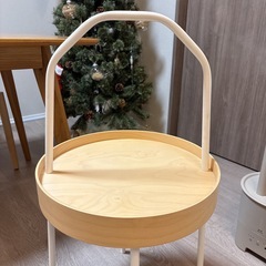 IKEA サイドテーブルの画像