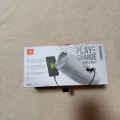JBL CHARGE5 公式限定カラーホワイト 特別ラッピング仕様完全未開封新品の画像